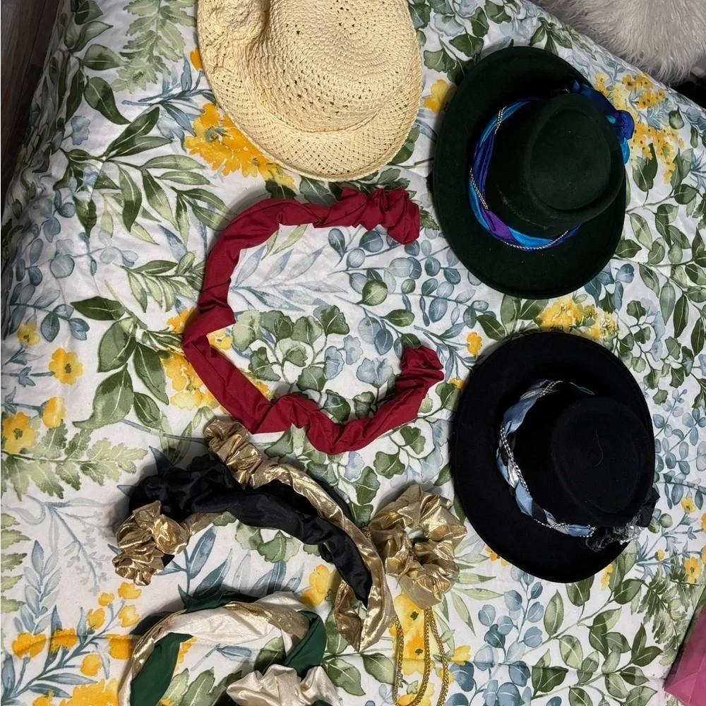 Stylish Women's Hat and Headband Set